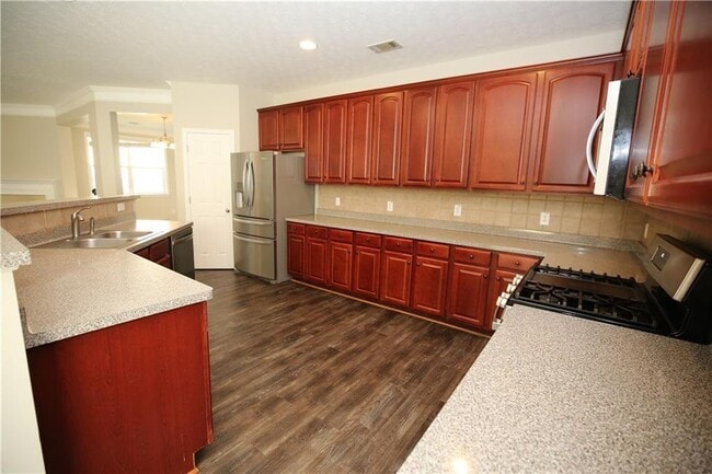 Building Photo - 173 Parkmont Ct