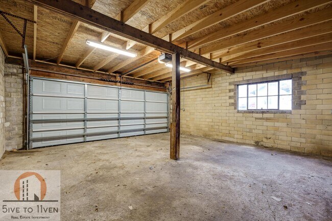 Building Photo - 1203 Arbor Ave