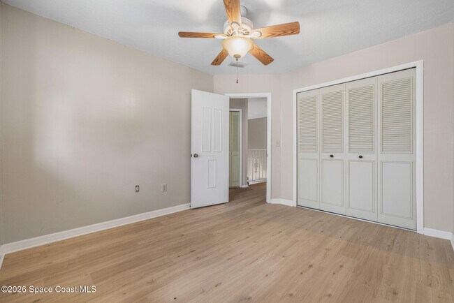 Building Photo - 405 Hawthorne Ct