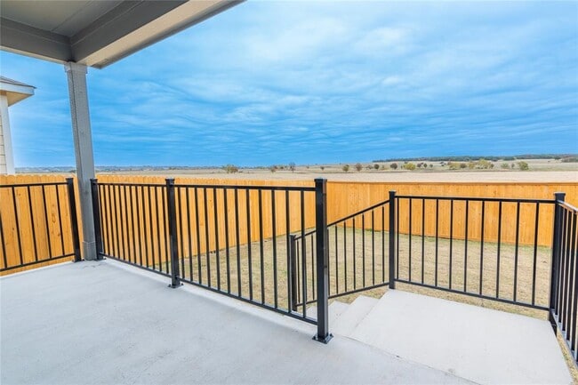 Building Photo - 116 The Ugly Wy