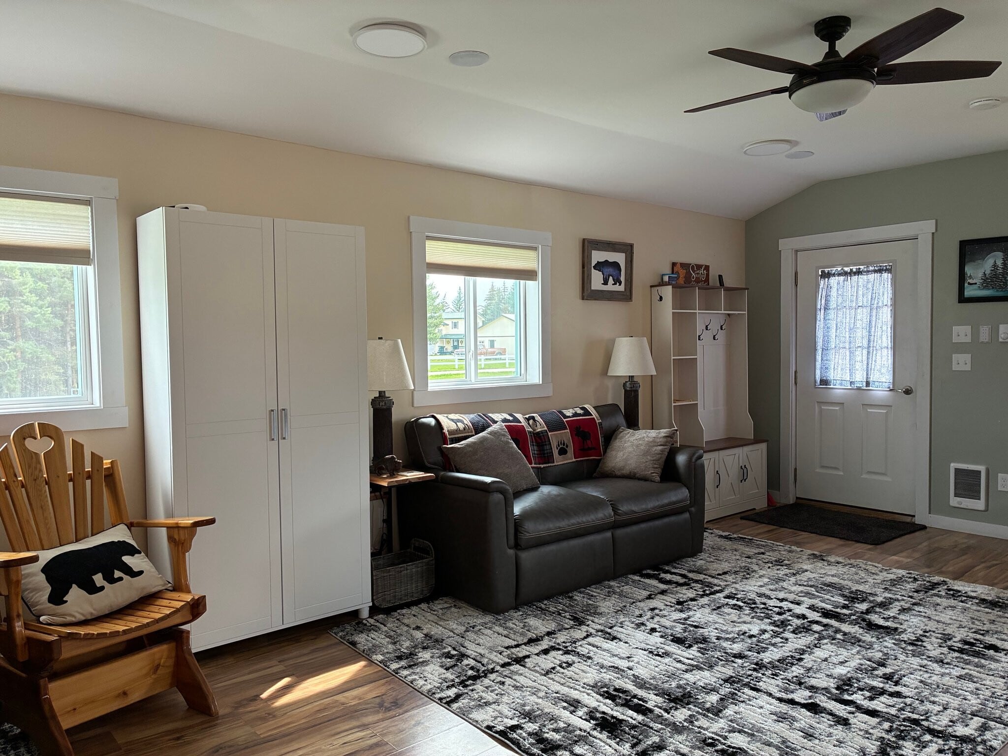 Building Photo - 25 Sunrise View Ln