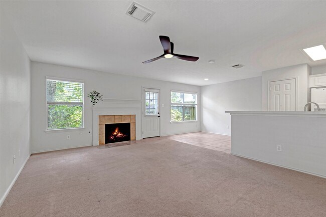 Building Photo - 218 Blushwood Pl