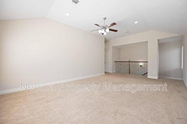 Building Photo - 115 Pine Crest Cir