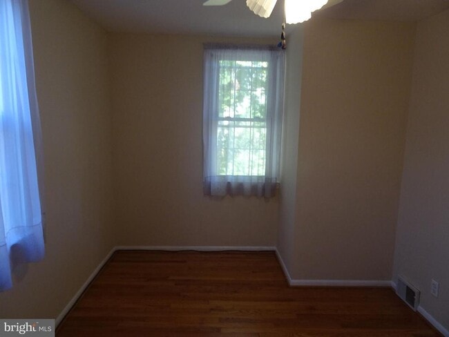 Building Photo - 617 South St