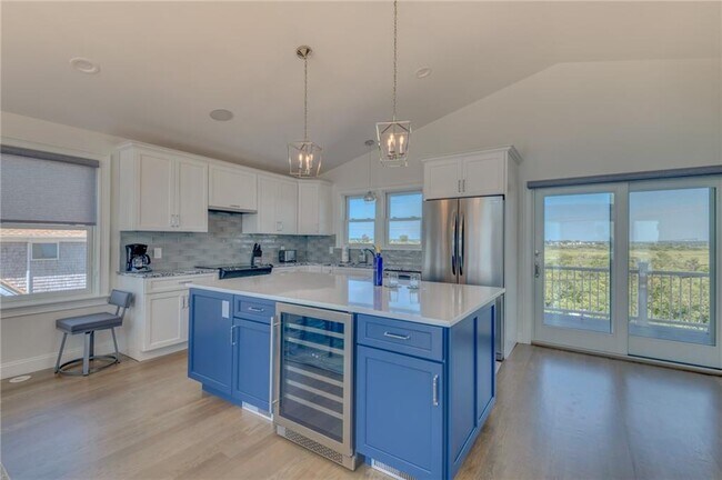 Building Photo - 154 Sand Hill Cove Rd