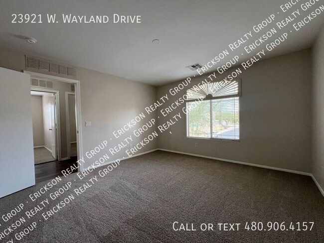 Building Photo - 23921 W Wayland Dr