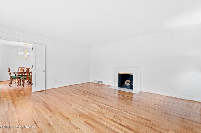 Building Photo - 2102 Northfield Dr