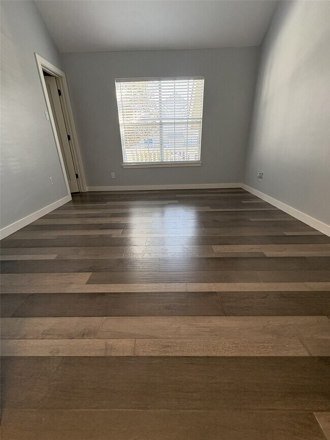 Building Photo - 111 Dunbar Estates Dr