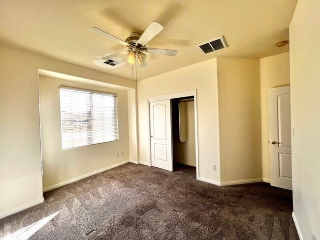 Building Photo - 11116 Southwales Ct