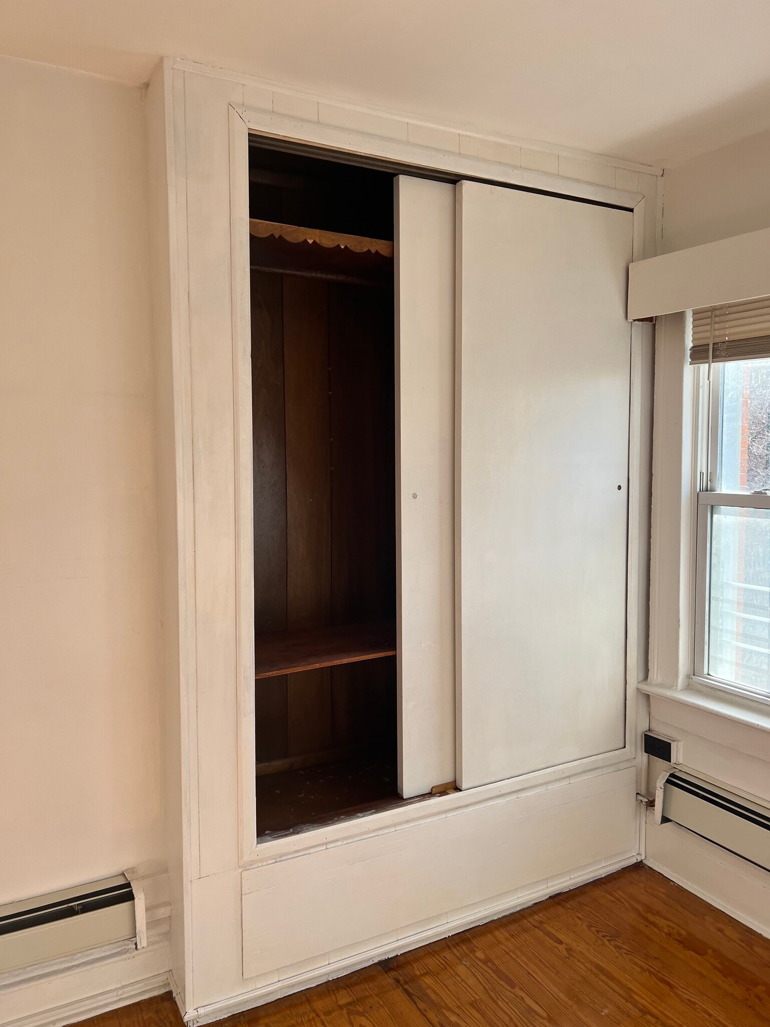 Building Photo - 60 St Pauls Ave