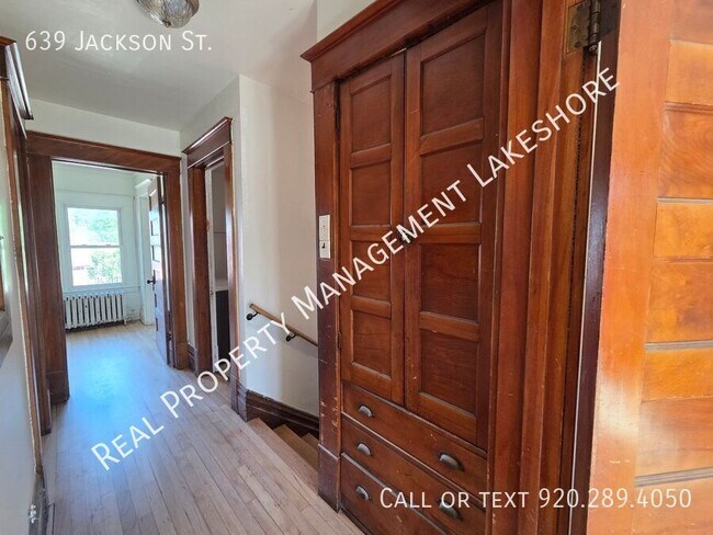 Building Photo - 639 Jackson St