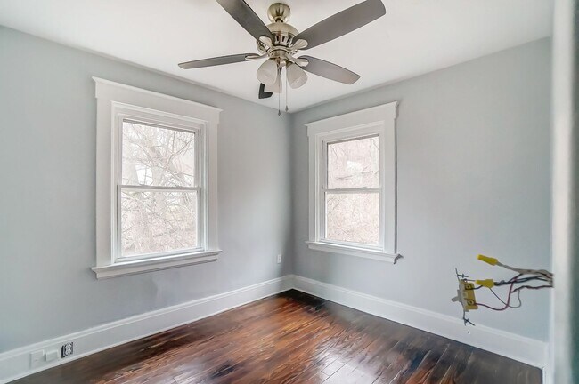 Building Photo - Three Bedroom Home in Covington!