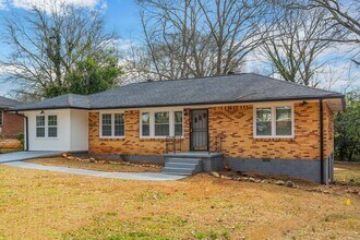 Building Photo - WELCOME HOME!