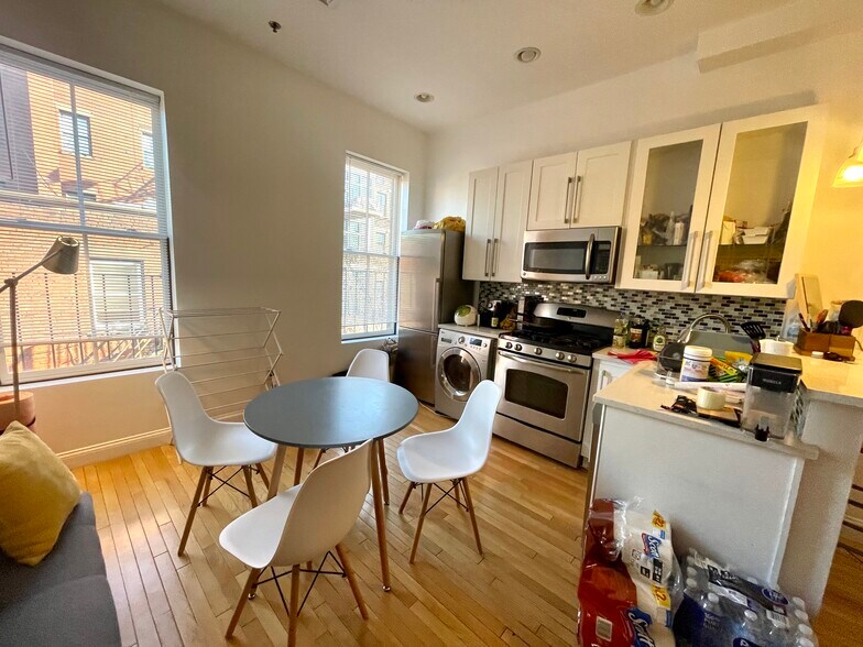 Building Photo - 243 Northampton St