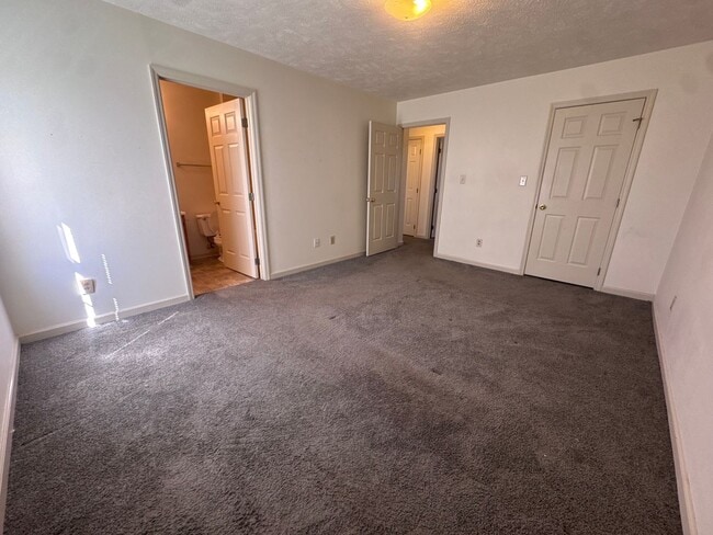 Building Photo - 143 Centipede Ln