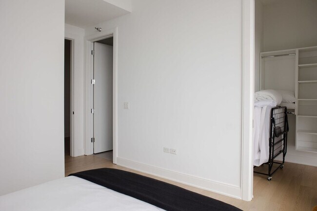 Building Photo - 60 E Randolph St