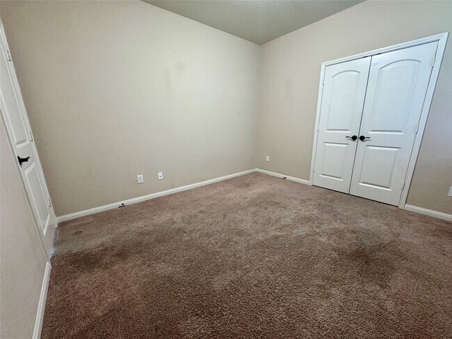Building Photo - 21323 Echo Manor Dr