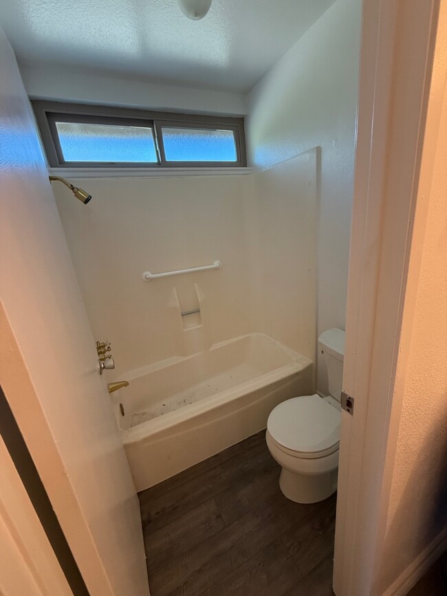 Building Photo - 1669 Tiburon Ct