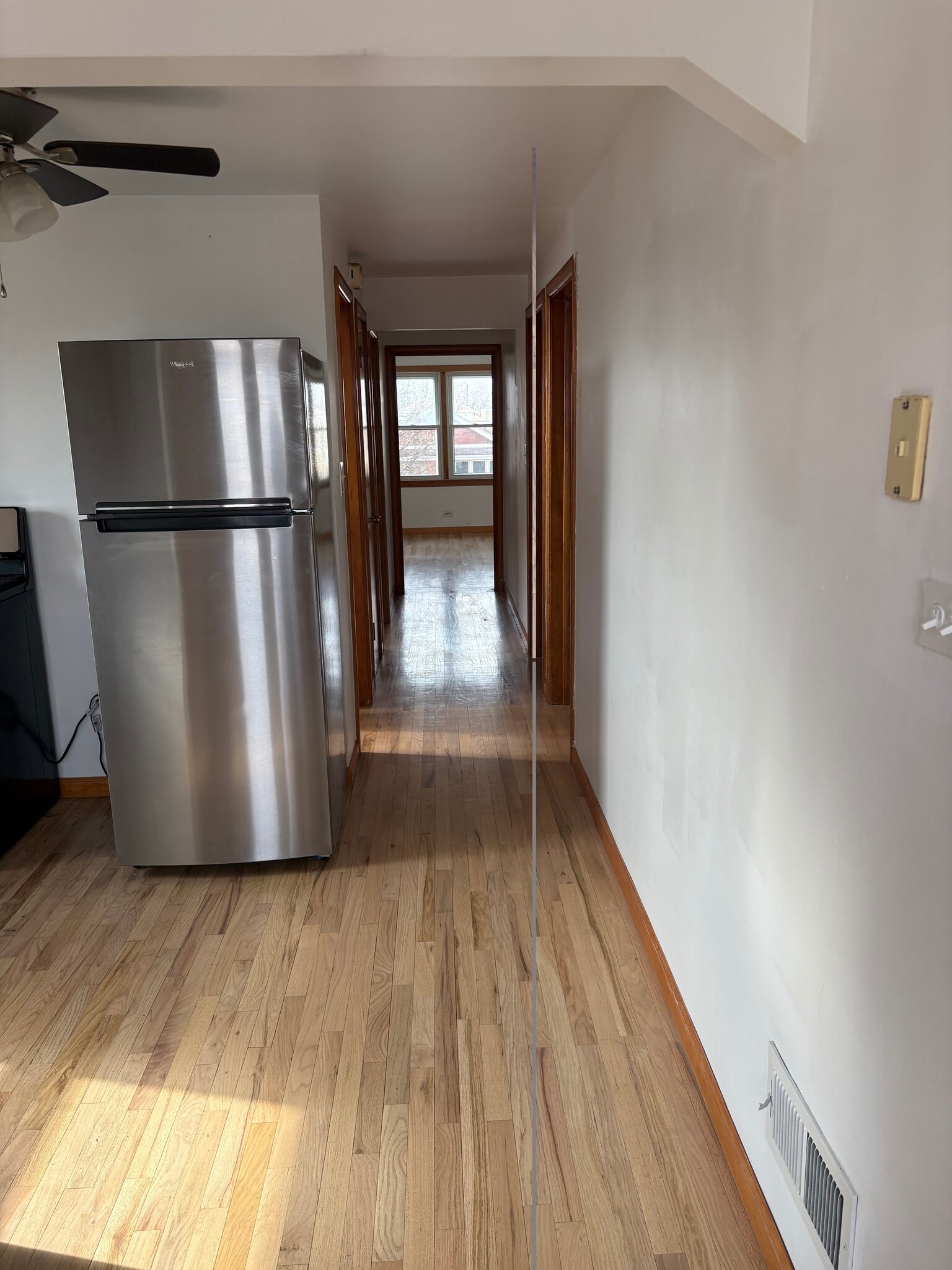 Building Photo - 6055 S Massasoit Ave