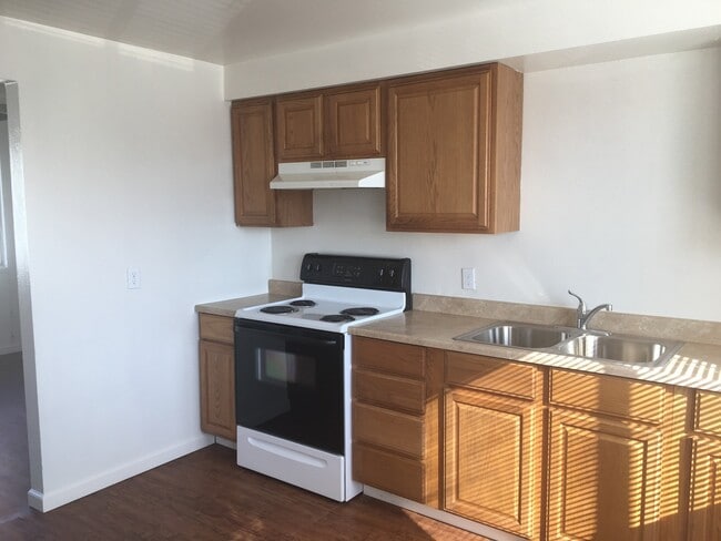 Building Photo - warw01