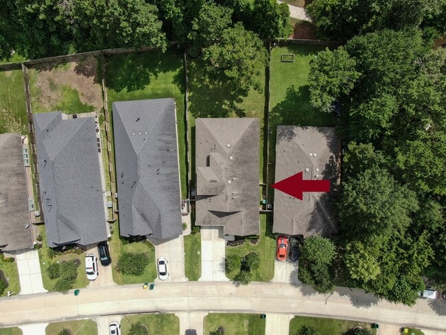 Building Photo - 122 S Bearkat Ct
