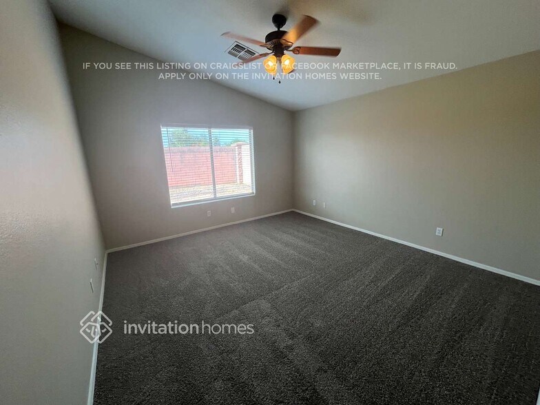 Building Photo - 15508 W Port Royale Ln