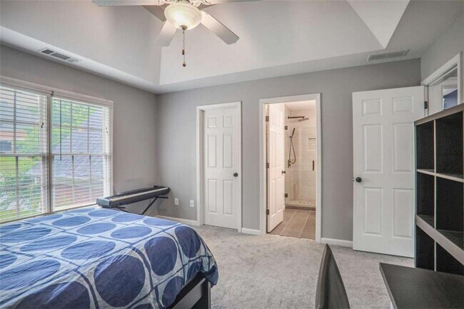Building Photo - 415 Autry Mill Cir