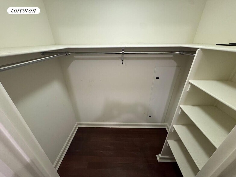 Building Photo - 60 Riverside Blvd