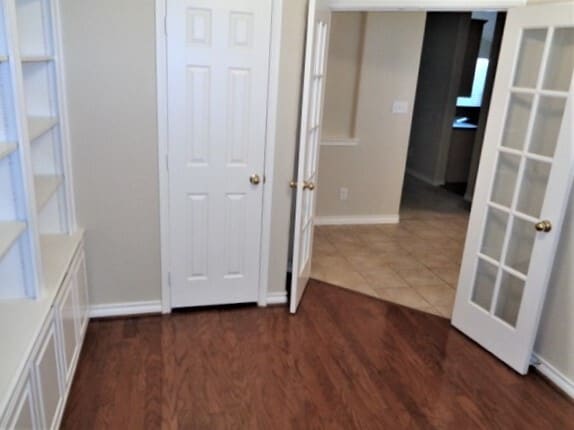 Building Photo - 989 Dogwood Ln