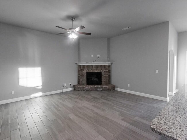 Building Photo - 701 Arkansas Black