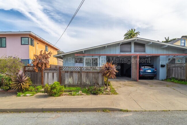 Building Photo - 215 Willow St