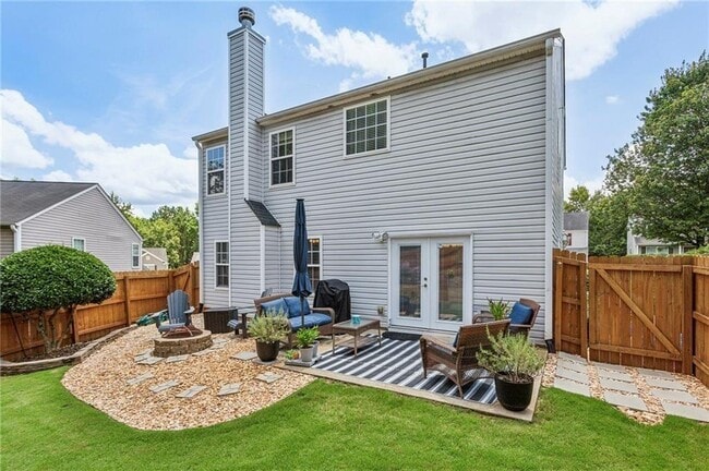 Building Photo - 142 Holly Mill Village Dr
