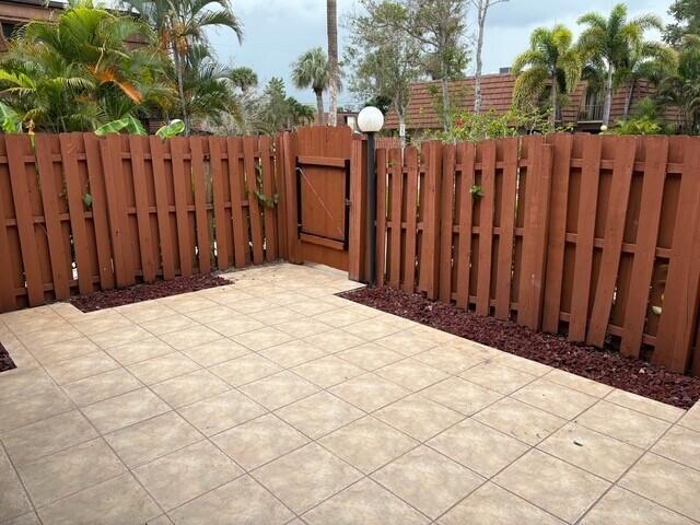 Building Photo - 1302 Nebraska Ave