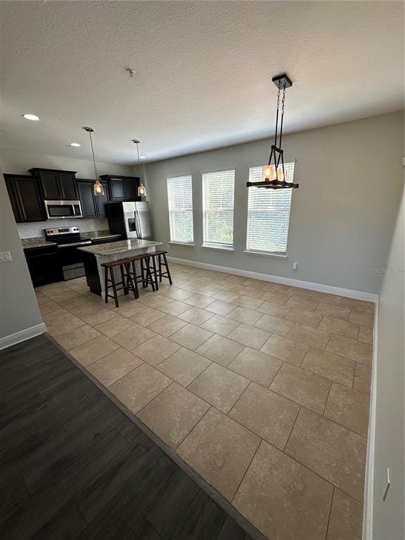 Building Photo - 10041 Town Lake Dr