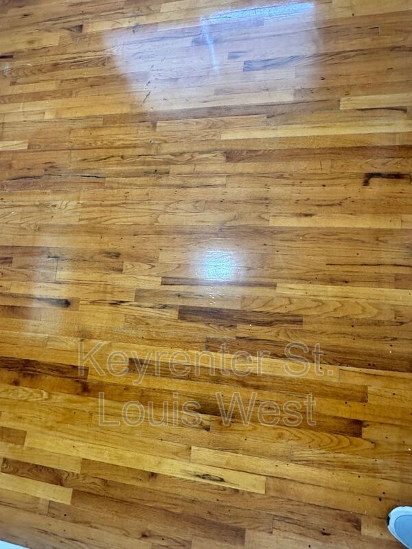 Building Photo - 440 Eichelberger St