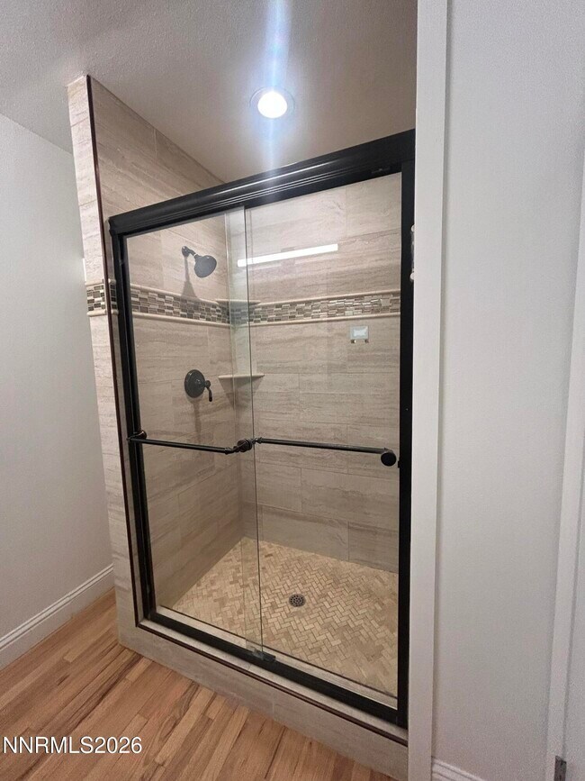 Building Photo - 1250 Charles Dr