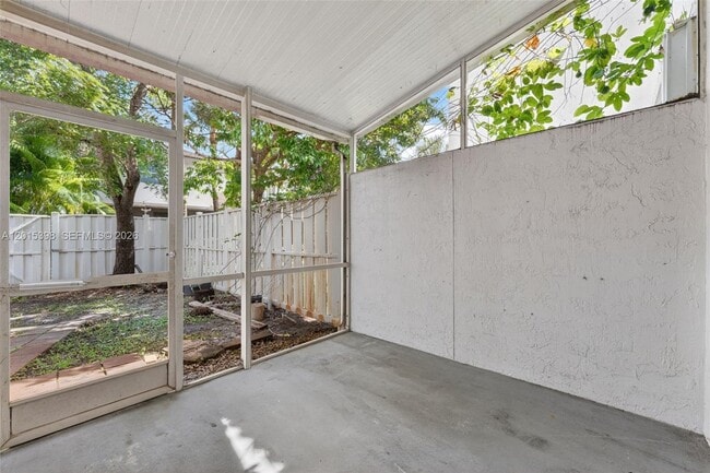 Building Photo - 16889 SW 1st Manor