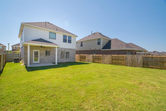 Building Photo - 10569 Preserve Wy