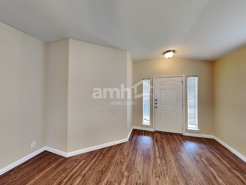 Building Photo - 2240 Hazelwood
