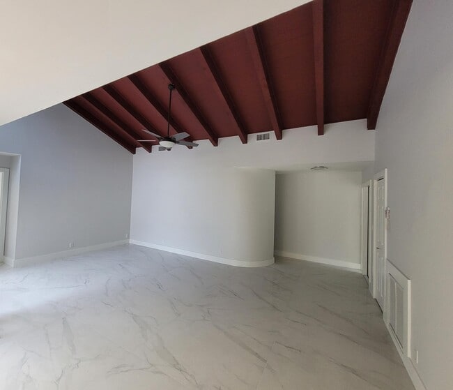 Building Photo - 4105 N 48th Ave