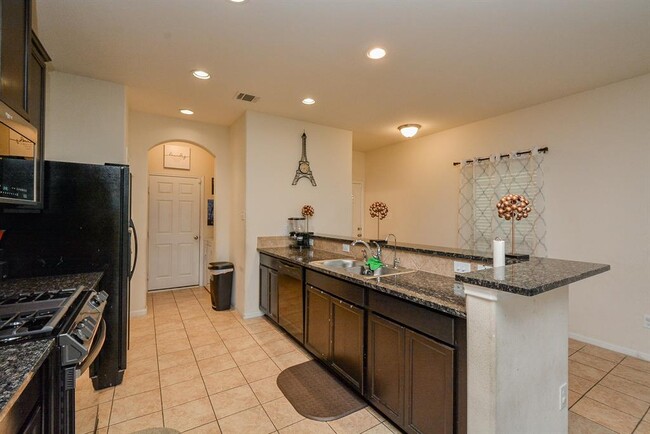 Building Photo - 6038 Wesley Manor Ct