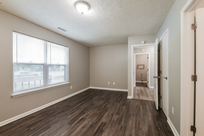 Building Photo - 11318 Kristen Ln