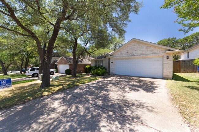 Building Photo - 5601 Lomita Verde Cir