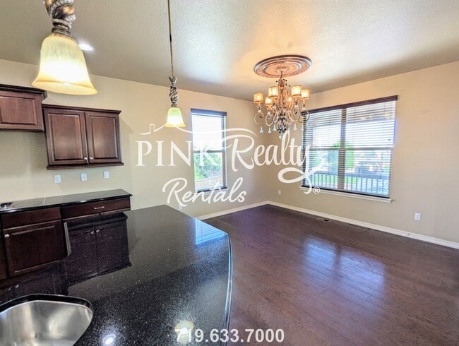 Building Photo - 7695 Wrangler Ridge Dr