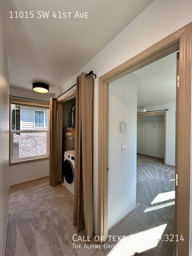 Building Photo - 11015 SW 41st Ave