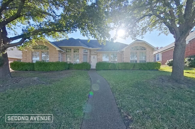 Building Photo - 616 Elm Falls Pl