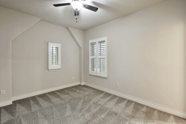 Building Photo - 2882 Coral Sky
