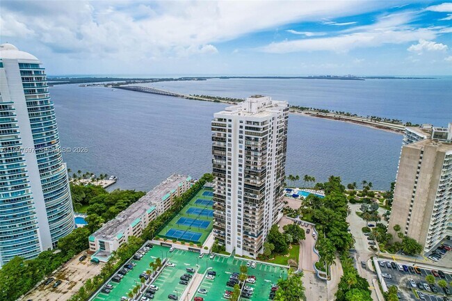 Building Photo - 2333 Brickell Ave