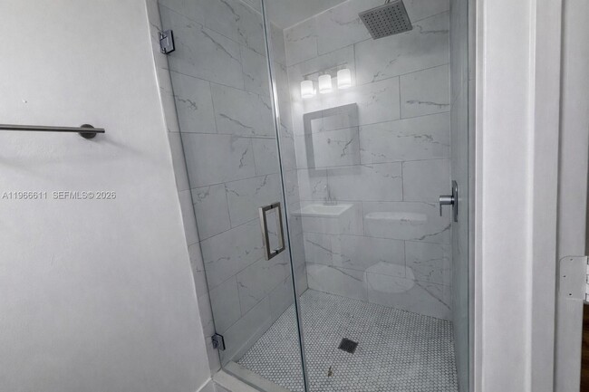 Building Photo - 6849 SW 12th St