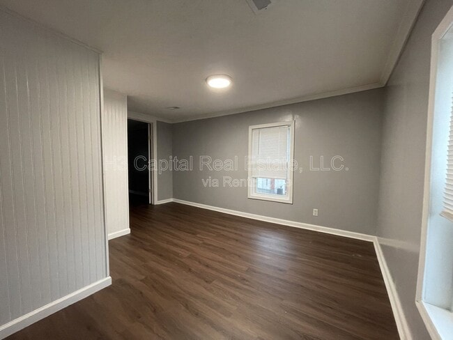 Building Photo - 77 Sunset Ave